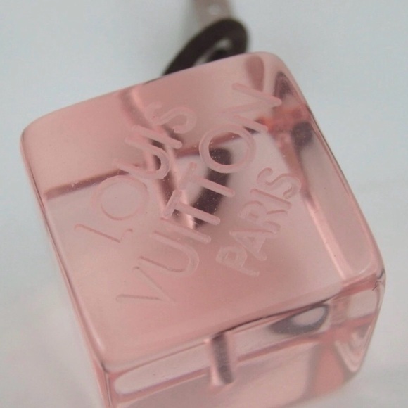 LOUIS VUITTON Lucite Cube Hair Tie Pink ‘Louis Vuitton Paris’ Dust Bag Included - Picture 4 of 5